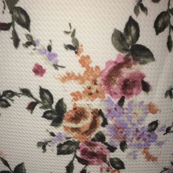 Iris Floral Print Pencil Dress - Picture 3 of 8